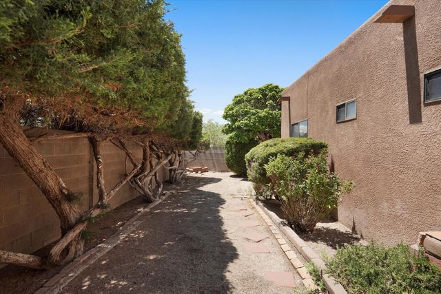 1804 Father Sky Street NE, Albuquerque, NM 87112