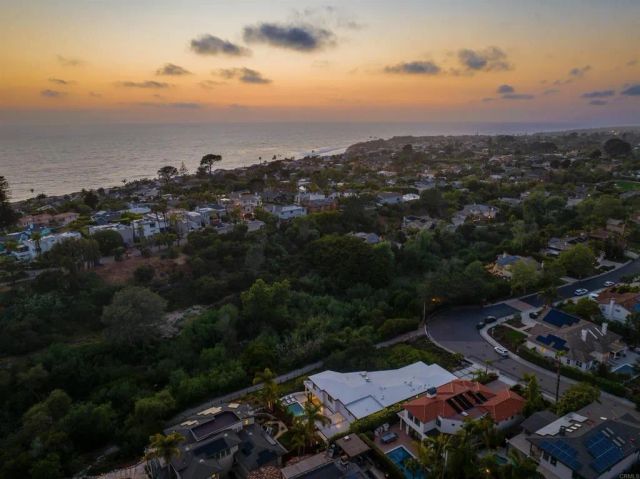 417 Warwick Avenue, Cardiff By The Sea, CA 92007