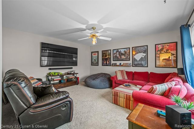 43107 Emerson Way, Novi, MI 48377