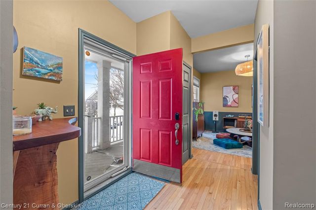 43107 Emerson Way, Novi, MI 48377