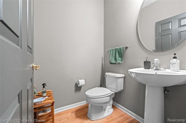 43107 Emerson Way, Novi, MI 48377