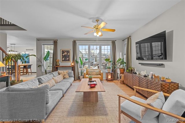 43107 Emerson Way, Novi, MI 48377