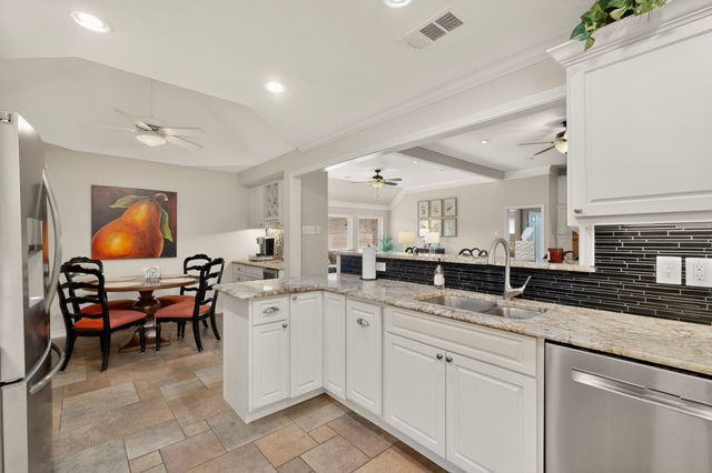 6917 Truxton Drive, Dallas, TX 75231