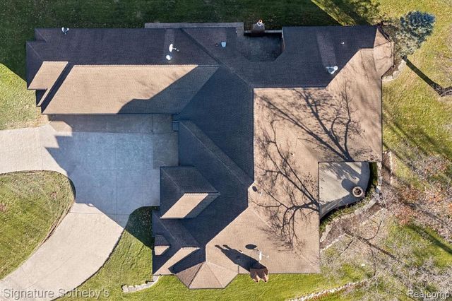 2140 33 Mile Road, Bruce, MI 48065