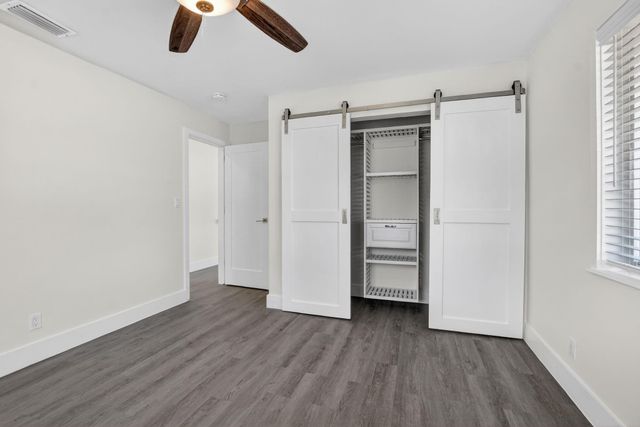 954 SE 7th St, Deerfield Beach, FL 33441