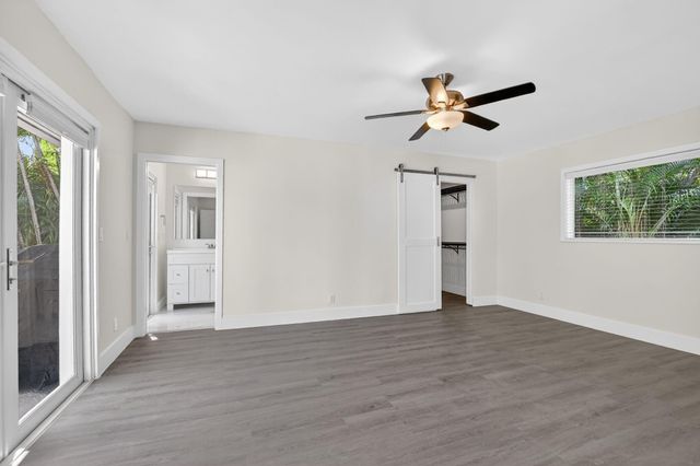 954 SE 7th St, Deerfield Beach, FL 33441