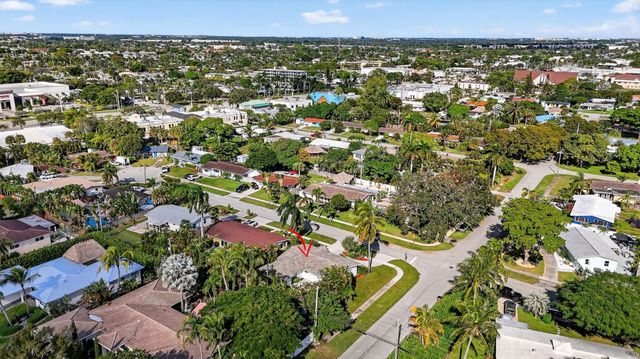 954 SE 7th St, Deerfield Beach, FL 33441