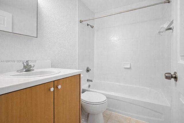 2748 NW 131st St, Opa-locka, FL 33054