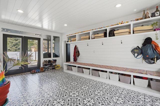 3657 S 2455 E, Salt Lake City, UT 84109