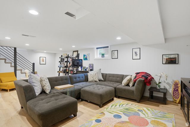 3657 S 2455 E, Salt Lake City, UT 84109