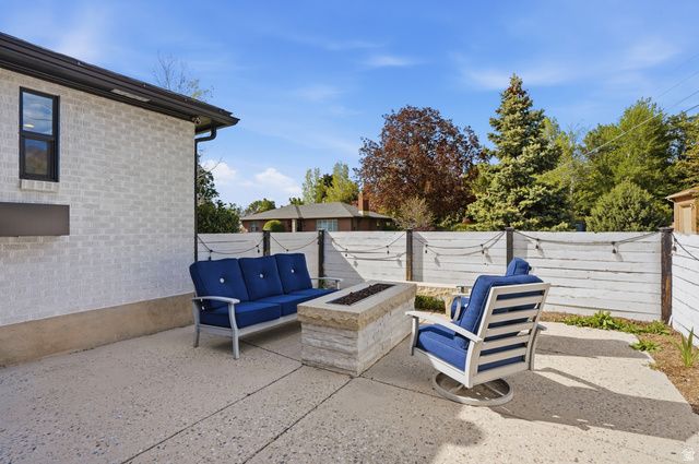 3657 S 2455 E, Salt Lake City, UT 84109