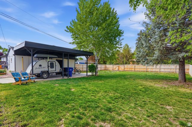 3657 S 2455 E, Salt Lake City, UT 84109
