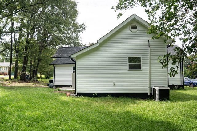 41 Gossnell Avenue, Inman, SC 29349