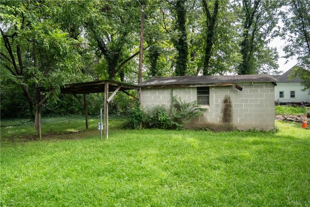 41 Gossnell Avenue, Inman, SC 29349