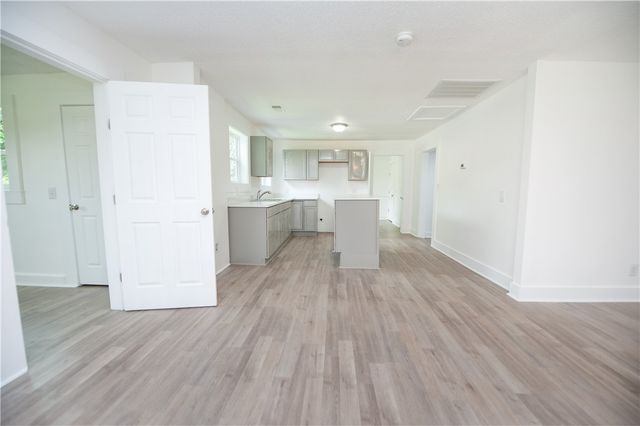 41 Gossnell Avenue, Inman, SC 29349