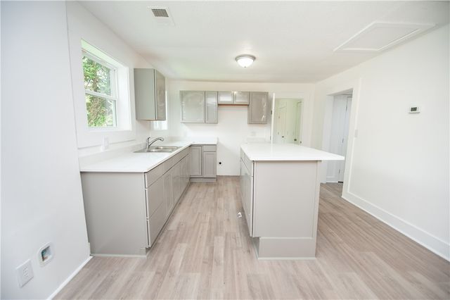 41 Gossnell Avenue, Inman, SC 29349