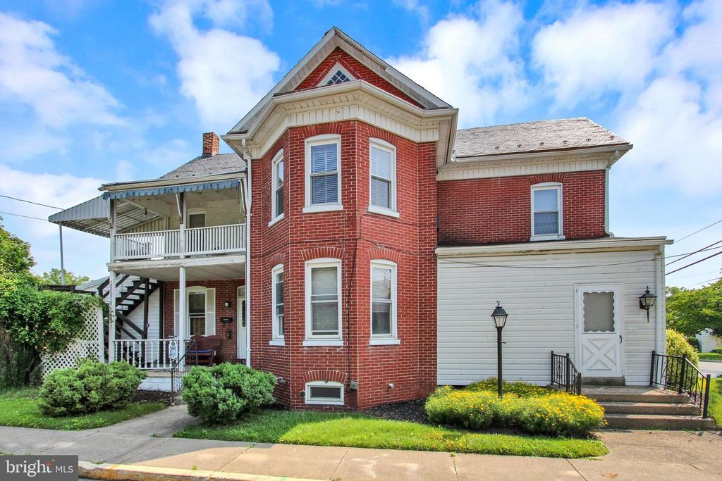 400 MAPLE STREET, Manchester, PA 17345