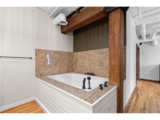 1940 Blake St 301, Denver, CO 80202