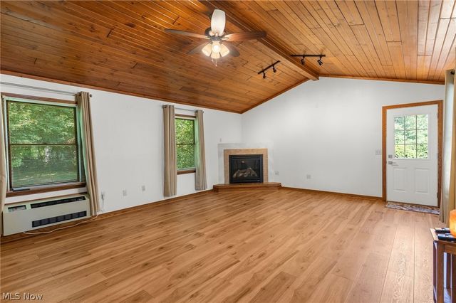 2855 Niles Vienna Road, Niles, OH 44446