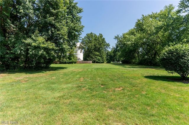 2855 Niles Vienna Road, Niles, OH 44446