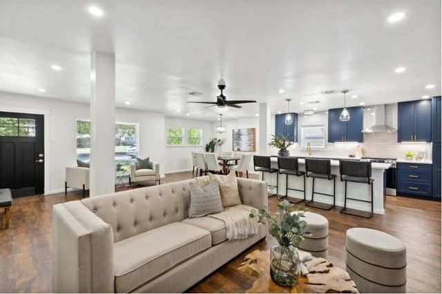 2008 Custer Parkway, Richardson, TX 75080