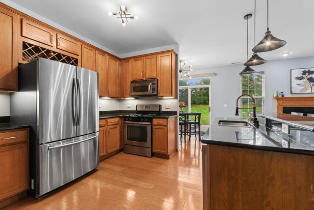 1242 Courtland Circle, Plainfield, IL 60586