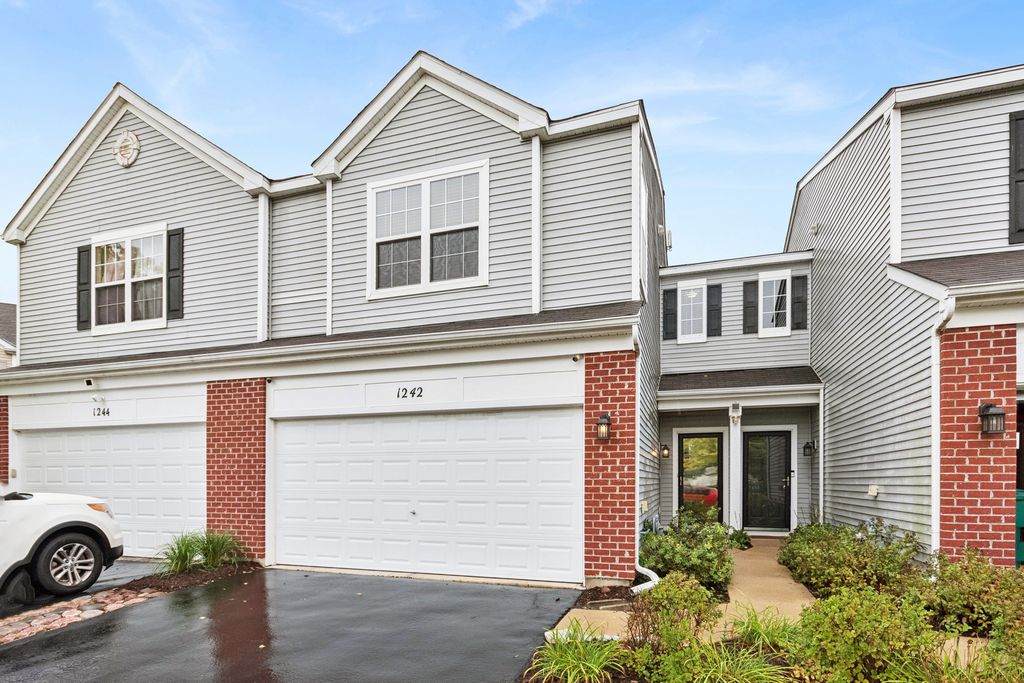 1242 Courtland Circle, Plainfield, IL 60586