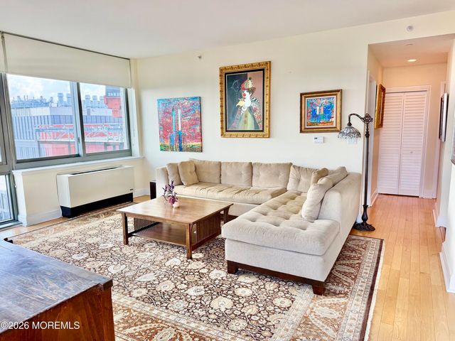 1 Spring Street 2204, New Brunswick, NJ 08901