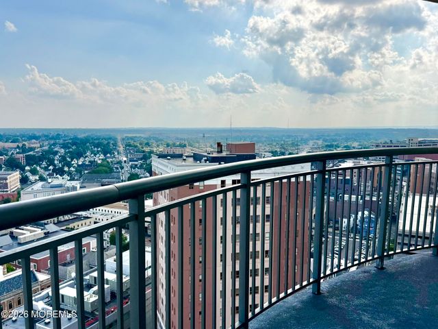 1 Spring Street 2204, New Brunswick, NJ 08901