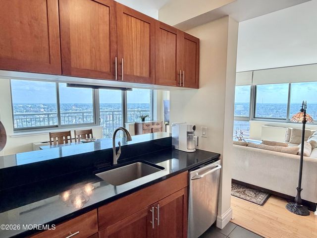 1 Spring Street 2204, New Brunswick, NJ 08901
