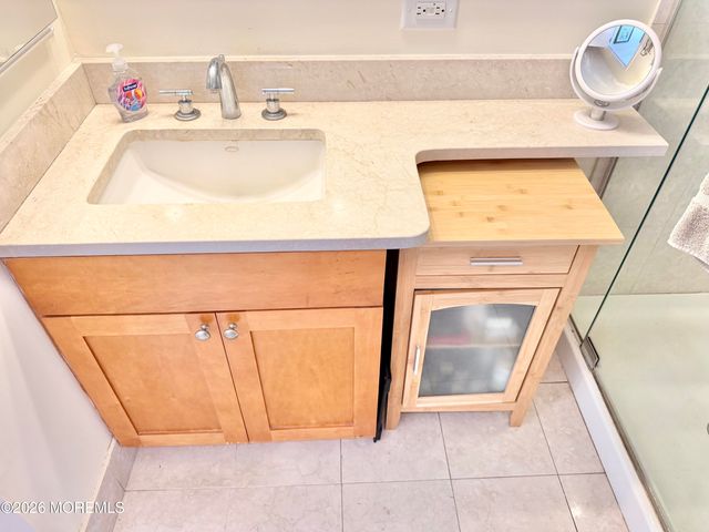 1 Spring Street 2204, New Brunswick, NJ 08901