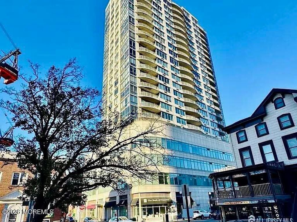 1 Spring Street 2204, New Brunswick, NJ 08901