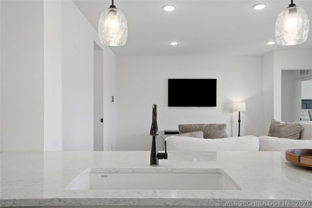 12216 N 130 Avenue, Collinsville, OK 74021