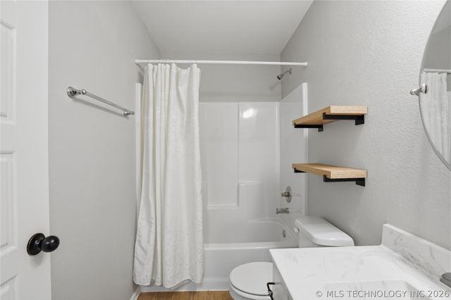 12216 N 130 Avenue, Collinsville, OK 74021