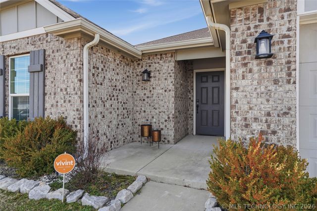 12216 N 130 Avenue, Collinsville, OK 74021