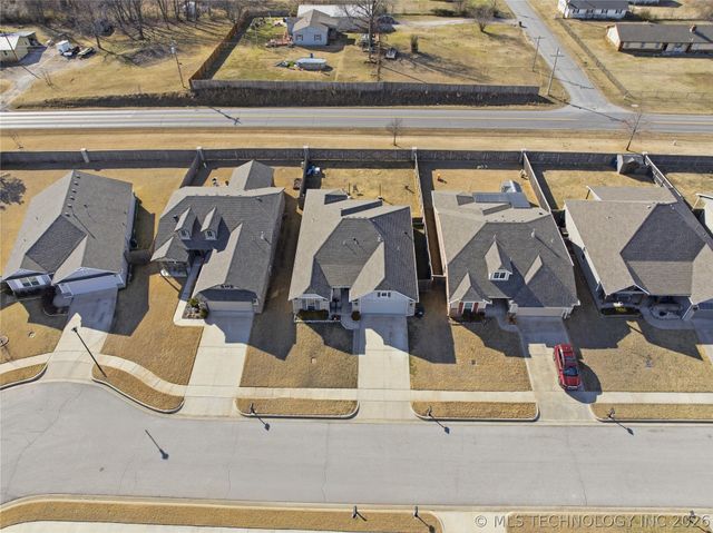 12216 N 130 Avenue, Collinsville, OK 74021