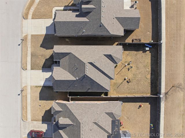 12216 N 130 Avenue, Collinsville, OK 74021