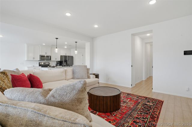 12216 N 130 Avenue, Collinsville, OK 74021