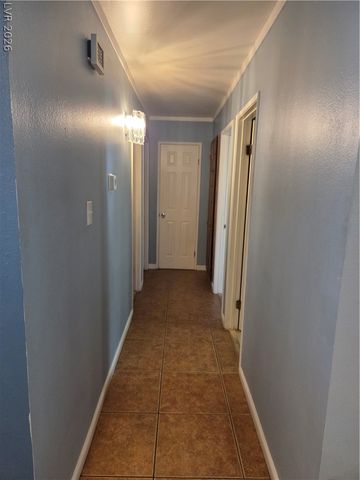 420 Huntly Road, Las Vegas, NV 89145