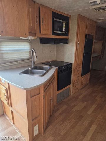 420 Huntly Road, Las Vegas, NV 89145