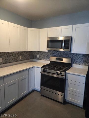 420 Huntly Road, Las Vegas, NV 89145
