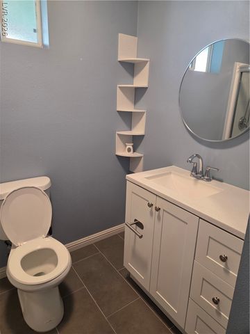 420 Huntly Road, Las Vegas, NV 89145