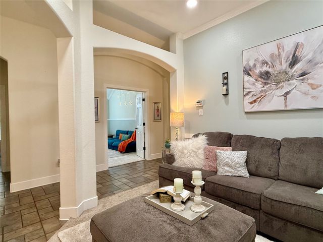 703 Fannin Lane, Mansfield, TX 76063