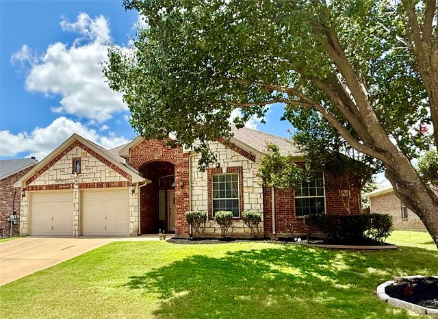703 Fannin Lane, Mansfield, TX 76063