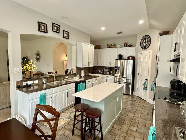703 Fannin Lane, Mansfield, TX 76063