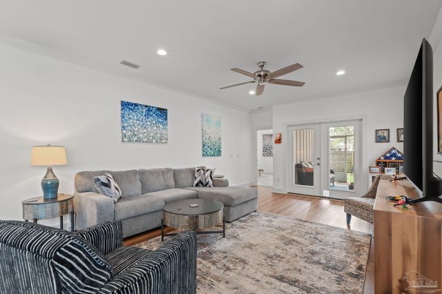 1511 E Fisher St, Pensacola, FL 32503