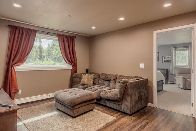 1839 JESSICA LOOP, North Pole, AK 99705