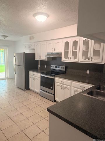 15444 Summerwood Ave, Baton Rouge, LA 70817