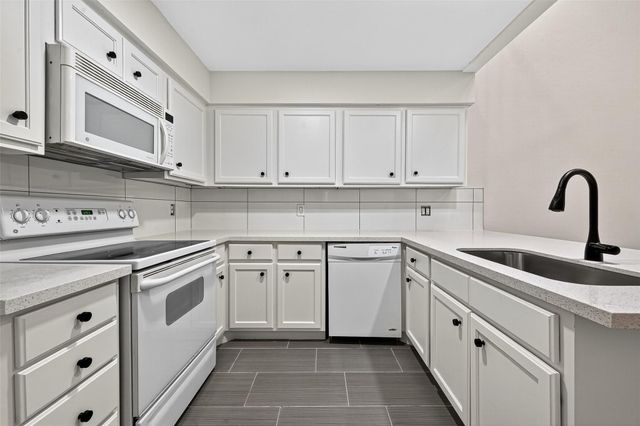 3143 Windchase Boulevard 785, Houston, TX 77082