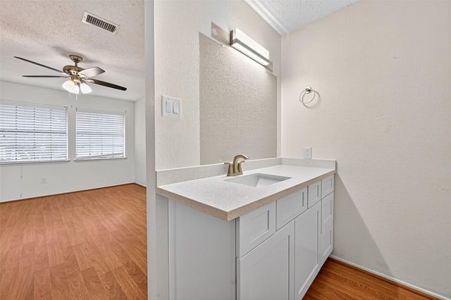 3143 Windchase Boulevard 785, Houston, TX 77082